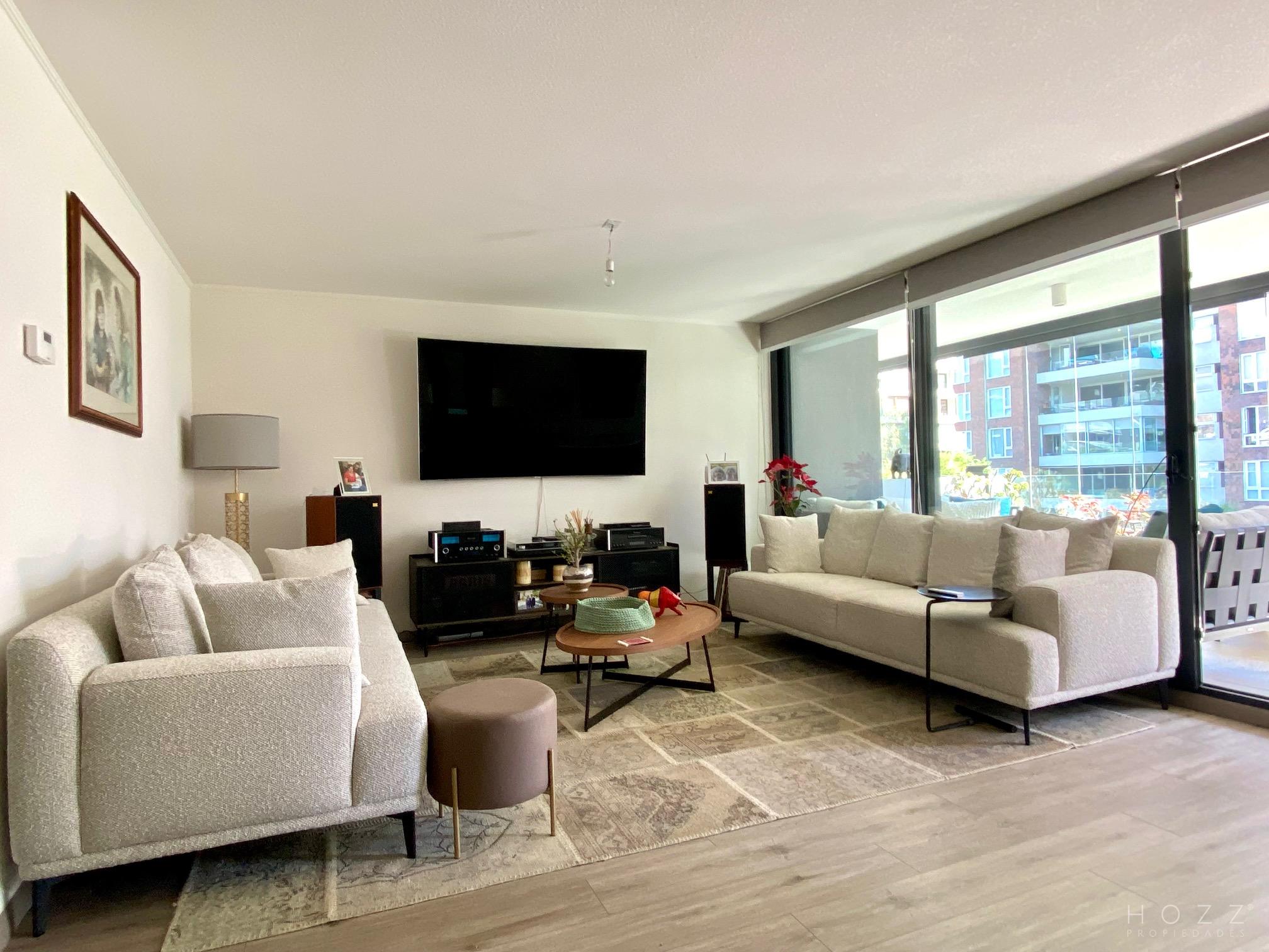 VENTA DPTO. CASI NUEVO - LAS CONDES