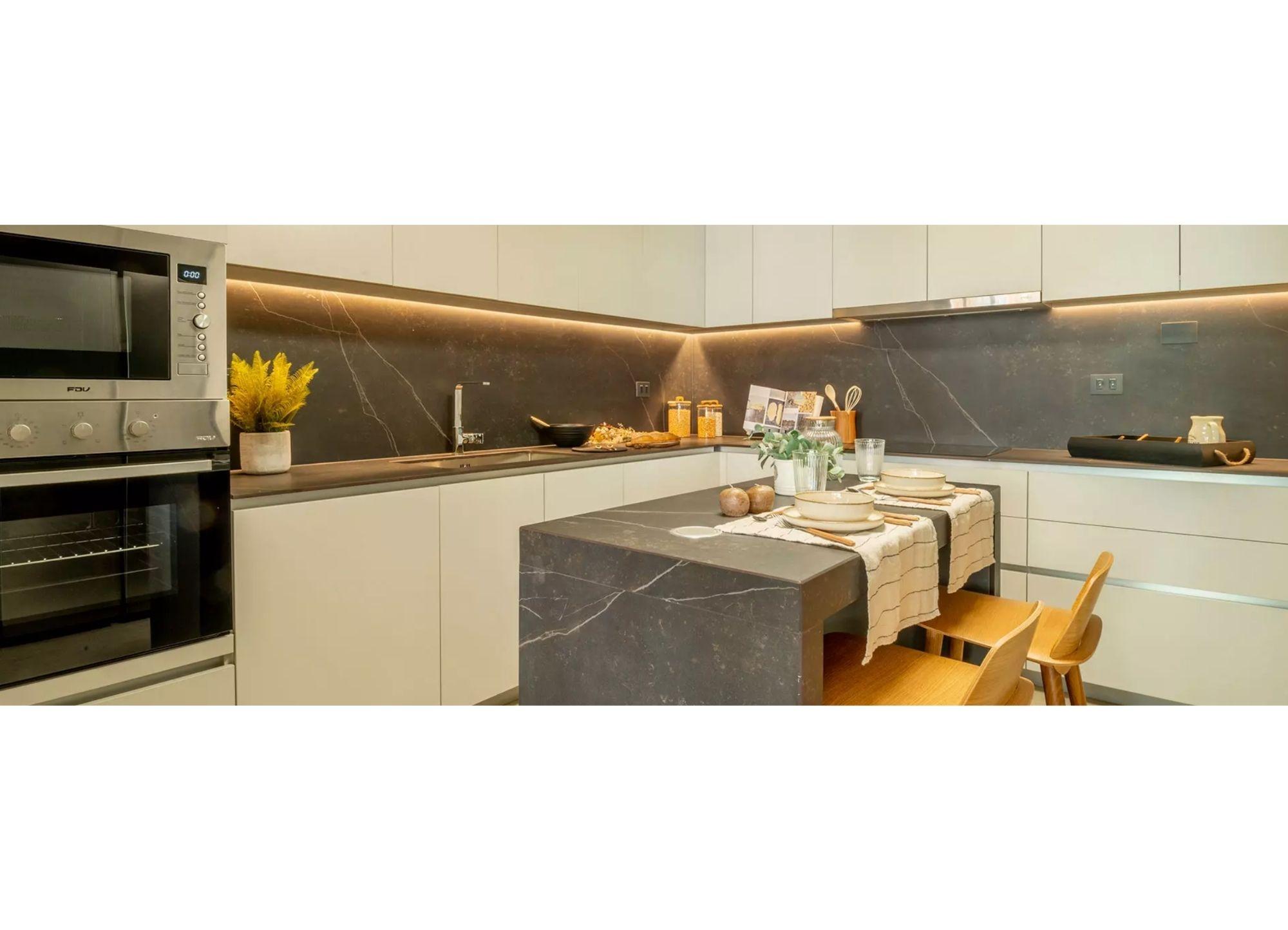 VENTA DPTO. CASI NUEVO - LAS CONDES